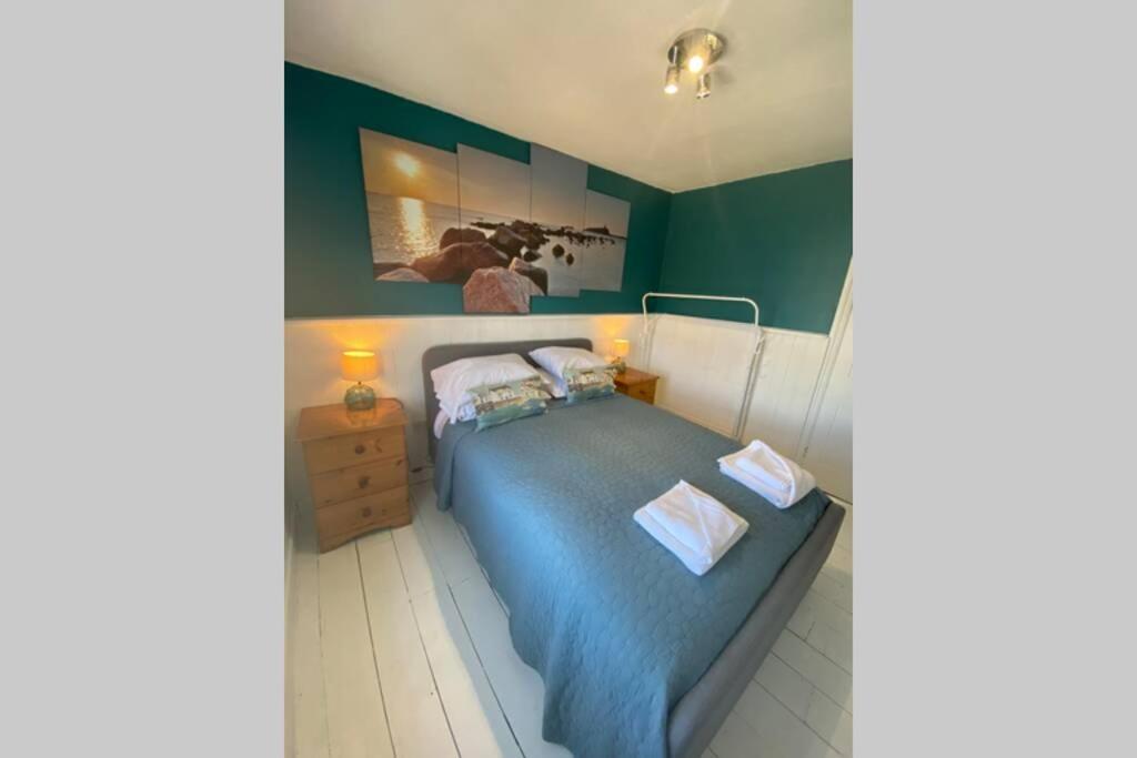Seagulls Rest Marine Themed Seaview Apartment Крик'єт Екстер'єр фото